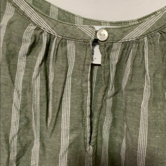 Top - Picture 3 of 5